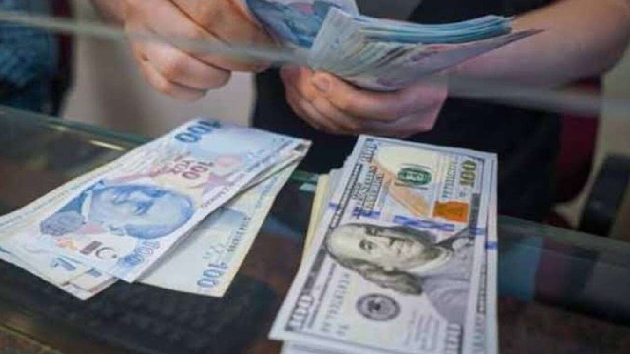 Borcu olanlar dikkat: Dev banka dolar için tarih ve rakam verdi! 4